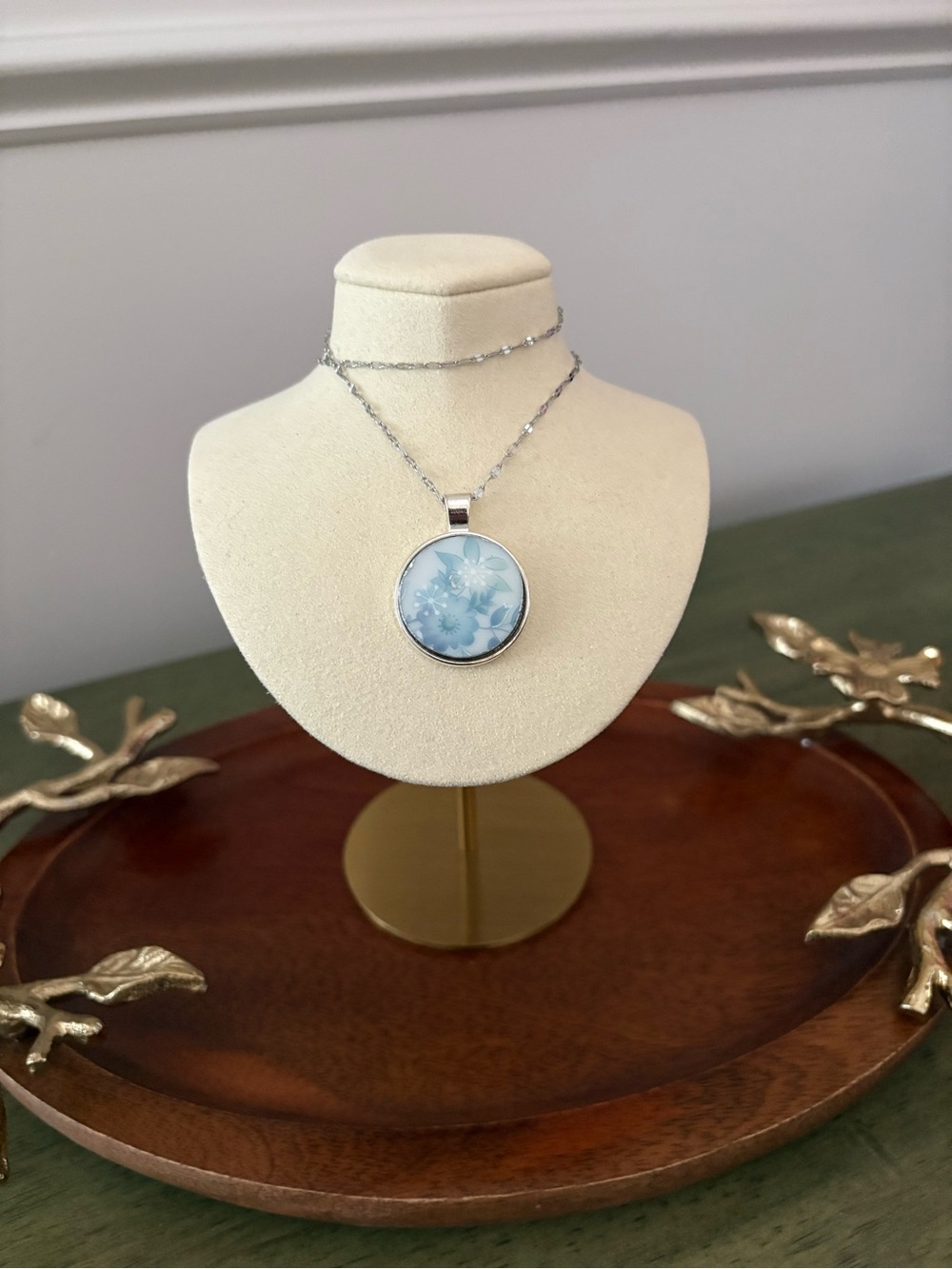 Noritake Milford Vintage China Necklace